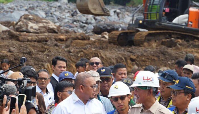 Andre Rosiade Dampingi Menteri PU Cek Pekerjaan, APBN Rp667 Miliar Digelontorkan untuk Jalan Malalak