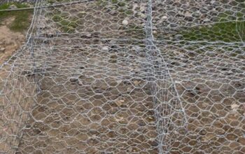 Sebelum Lebaran Tuntas, Pemasangan Batu Bronjong di Batang Aia Dingin Dimulai