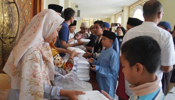 Jumat Berkah di Masjid Agung Manarul ‘Ilmi Islamic Center, Geliat Pertumbuhan UMKM Padang Panjang 