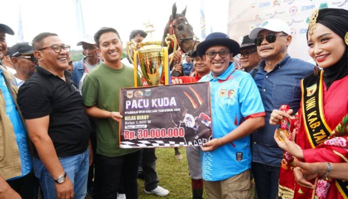 Kuda Emmera Milik Wako Bukittingi Sukses Kalahkan Kuda Ketua KONI Tanah Datar