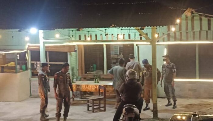 Cipkon Jelang Ramadhan, Satpol PP dan Polres Dharmaraya Amankan Minuman Beralkohol