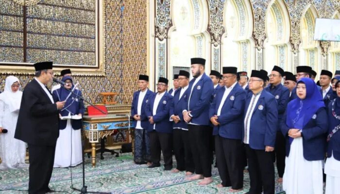 Wako Padang Dilantik sebagai Ketua IPQAH Sumbar 2026-2031