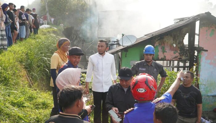 4 Rumah Terbakar, Pemko Padang Panjang Salurkan Bantuan Darurat untuk 24 Jiwa