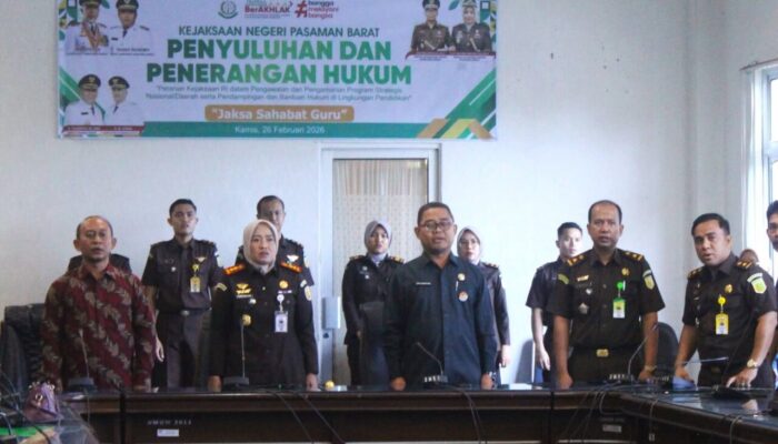 Jangan Sampai Terjerat Hukum: Kejari Pasbar Membuka Ruang Konsultasi dan Pendampingan bagi Kepala Sekolah