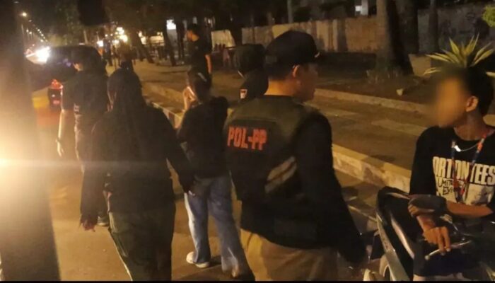 Remaja Nongkrong Tengah Malam di Khatib dan Taman Rimbo Kaluang Diangkut Satpol PP