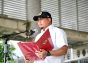 Pembina Upacara di SMA 1 Padang, Andre Rosiade Dorong Pelajar Bangun Sumbar Lewat Pendidikan dan Disiplin