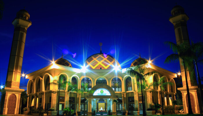 Dari “Lorong Waktu” ke Indarung: Megahnya Masjid Jabal Rahmah Semen Padang yang Menghidupkan Syiar Islam