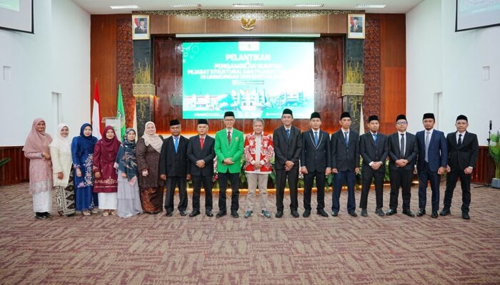 Perkuat Struktur Organisasi, Unand Lantik 13 Pejabat Baru
