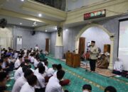 Masjid Sebagai Pusat Pembinaan Generasi Muda di Kota Padang