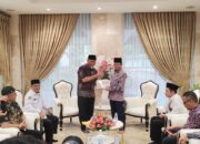 Gubernur Sumbar Serahkan Rekomendasi Seminar Wakaf Internasional kepada Menteri Agama RI