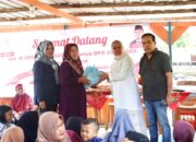 Andre Rosiade Bagikan 500 Paket Sembako di Gates Padang