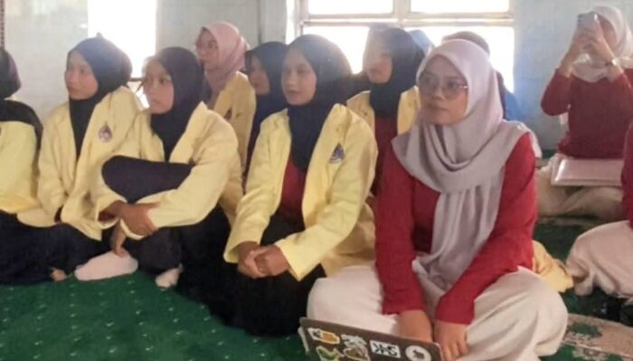 HMD Biologi FMIPA UNP Tuntaskan Kerja Sebulan Bantu Korban Banjir di Koto Pulai