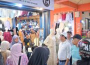 Warga Padati Pusat Pasar Payakumbuh Berburu Kebutuhan Lebaran, Zulmaeta: Bukti Perputaran Ekonomi Cukup Tinggi