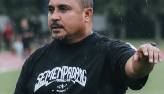 PSBS Biak vs Semen Padang FC: Debut Perdana, Misi Berat Imran Nahumarury dari Ancaman Degradasi