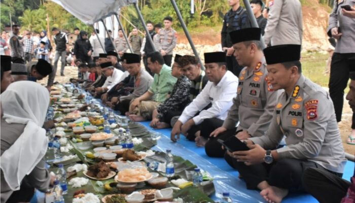 Jembatan Bailey di Subarang Aia Agam Sudah Bisa Dilalui, Kapolda Sumbar Buka Bersama dengan Warga