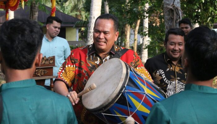 Festival Indang dan Alek Nagari Desa Koto Marapak Meriahkan Lebaran di Kota Pariaman