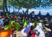“Rasyid, Zafran, Pulanglah…” : Isak Tangis Keluarga Besar SDN 06 Kampung Lapai Pecah di Tepian Pantai Ujung Karang