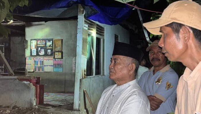 Diterjang Angin Kencang, Rumah Warga di Kota Solok Porak-Poranda