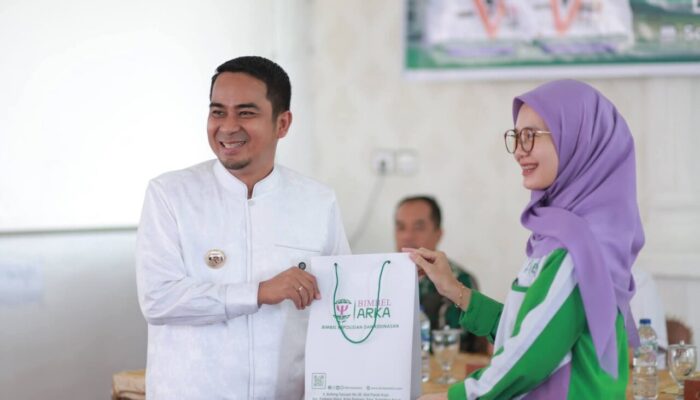 Resmikan Bimbel Gratis, Ramadhani Kirana Putra Siapkan Putra-Putri Solok Jadi Abdi Negara