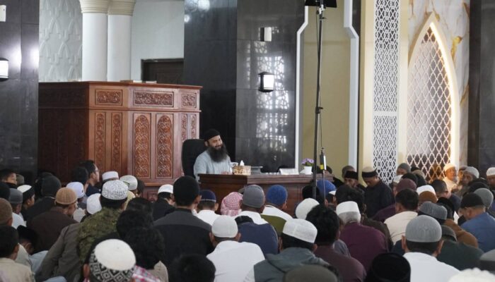 Kajian Ustaz Syafiq Riza Basalamah di Padang Panjang: Rahasia Mengimani Takdir Allah
