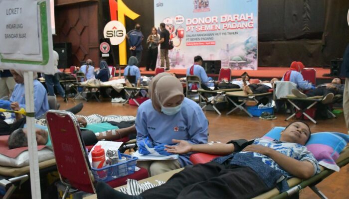 Lebih dari Satu Abad: PT Semen Padang Rayakan HUT ke-116 dengan Aksi Nyata Donor Darah