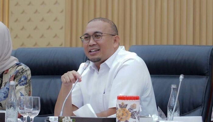 Andre Rosiade Dorong Pelindo Bangun Industri CPO di Sumbar, Sebut Ekonomi Daerah Sudah Lampu Kuning