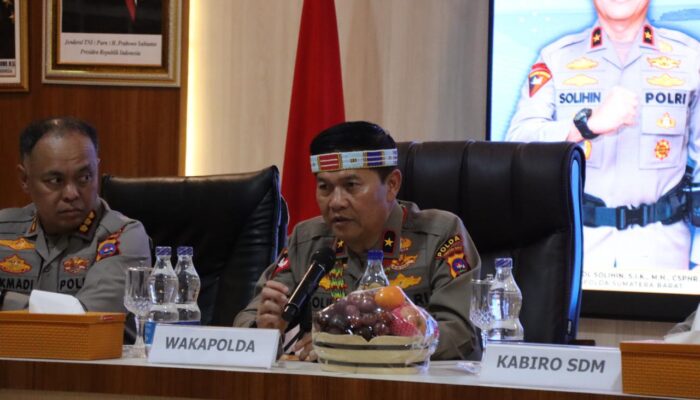 Pesan Mendalam Wakapolda Sumbar: Polisi di Mentawai Harus Jadi ‘Kakak dan Anak’ bagi Masyarakat