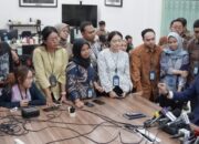 Isu Indonesia Bakal Kacau? Seskab Teddy Indra Wijaya Buka Suara: Semua Terkendali!