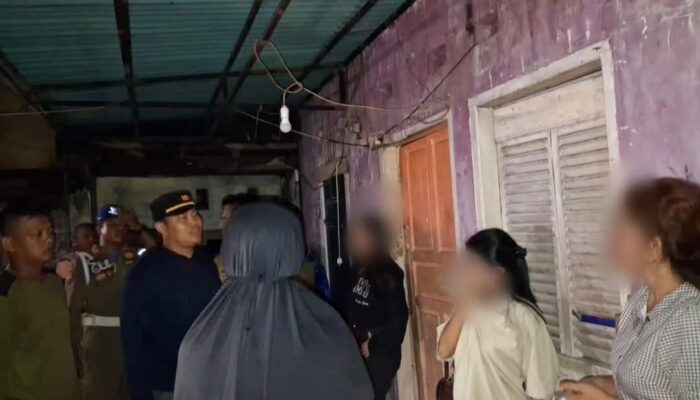 Satpol PP Padang Gerebek Kos Putri di Padang Timur, Tiga Wanita dan Satu Pria Diamankan