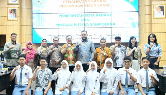 Buktikan Ekonomi Bukan Penghalang, 8 Siswa Kurang Mampu Asal Padang Dikirim Kuliah Gratis ke Amerika
