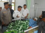Update Longsor Sungai Landia: Jenguk Korban di RSAM, Bupati Pastikan Pengobatan Korban Gratis