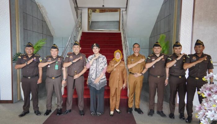 Kajari Indra Gunawan Gandeng Bupati Annisa, Siap Kawal Kemajuan Dharmasraya