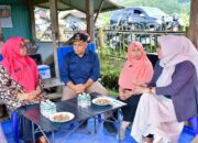 Perkuat Ketahanan Pangan, Ketua TP PKK Agam Serahkan Bantuan Bibit Cabai Kopay di Matur