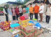 Rumah dan Toko Hangus, Korban Kebakaran di Pasbar Menangis Haru Terima Bantuan Pemkab