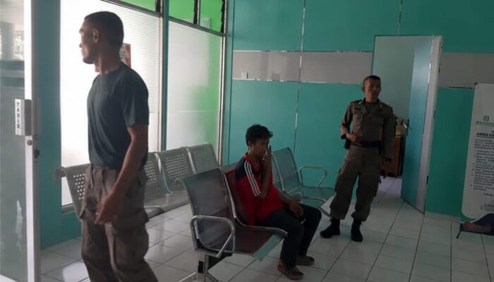 Warga Dilempar Batu Hingga Bocor, 2 Dua ODGJ Agresif Dievakuasi ke RSJ HB Saanin