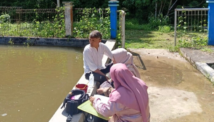 Antisipasi Zat Berbahaya, Dinas PerkimLH Solok Uji Kualitas Air Balai Benih Ikan