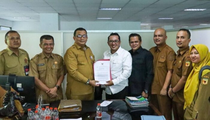Konflik Perbatasan Simawang Memanas, Bupati Tanah Datar Datangi Kemendagri