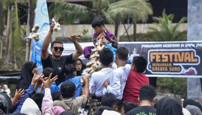 Sawahlunto Sambut 1448 H, Ribuan Warga Padati Festival Grebeg Suro di Taman Silo