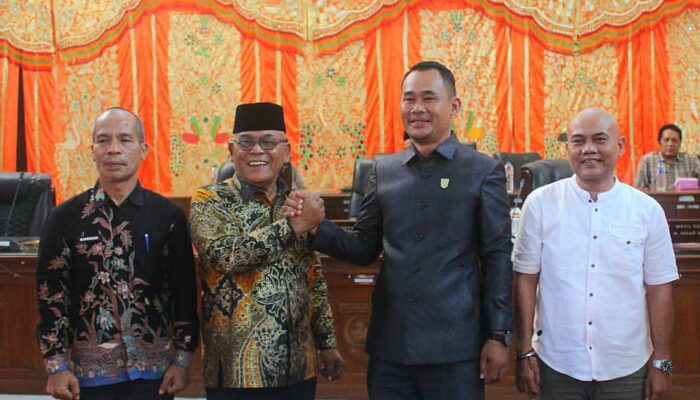Sah! Ranperda Pertanggungjawaban APBD Pasaman Barat 2025 Ketuk Palu, Bupati Minta OPD Kejar Target