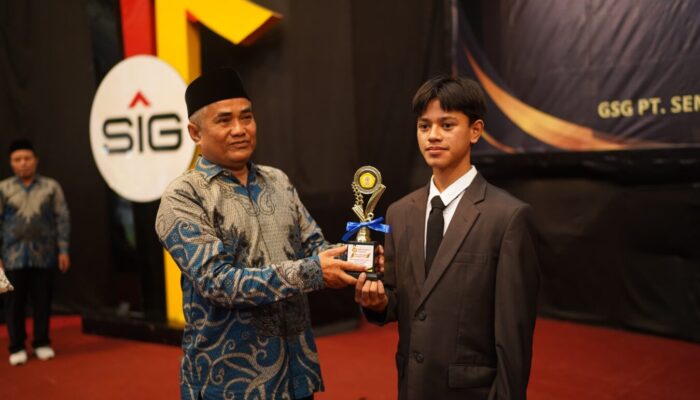 SMP Semen Padang Tembus 10 Besar ASAS 2026, Tiga Siswa Raih Nilai Sempurna 100