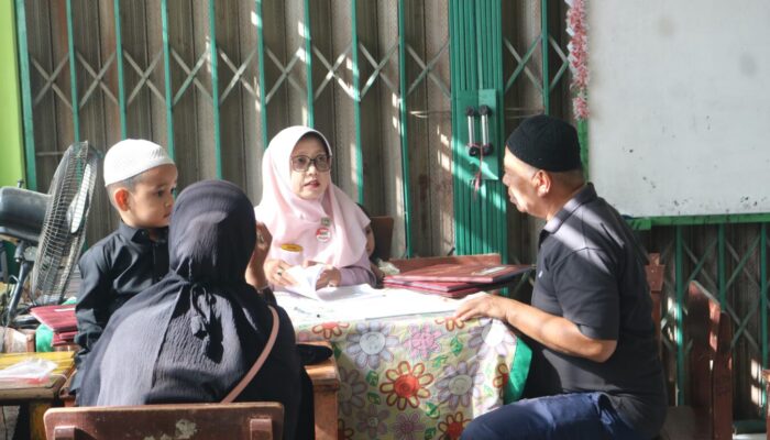 Dukung GATI, SDN 04 Tarandam Sukses Gelar Gerakan Ayah Ambil Rapor