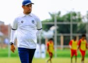 Welcome Home! Nil Maizar Resmi Jadi Nakhoda Baru Semen Padang FC di Liga 2