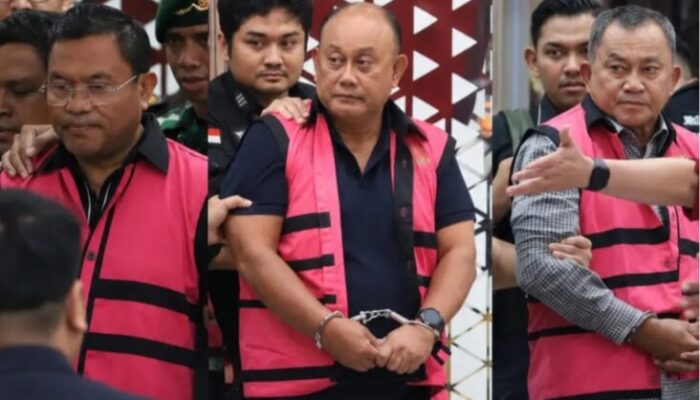 Sehari Usai Dicopot Presiden, Eks Kepala BGN Dadan Hindayana Resmi Pakai Rompi Pink Kejagung