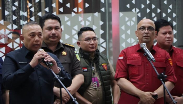 Rompi Pink untuk Petinggi BGN: Modus Dadan Hindayana Kuras Miliaran Rupiah per Hari Lewat Yayasan Mitra Terbongkar