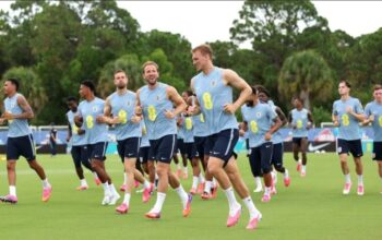 Timnas Inggris Kemalingan di Piala Dunia 2026: Sepatu Kustom Bellingham dan Kane Raib Tanpa Sisa!