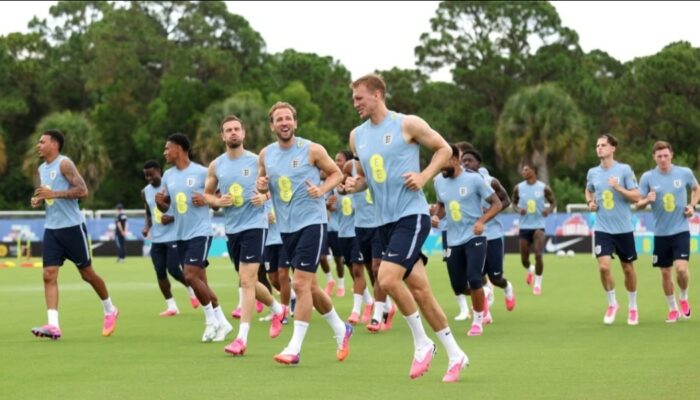Timnas Inggris Kemalingan di Piala Dunia 2026: Sepatu Kustom Bellingham dan Kane Raib Tanpa Sisa!