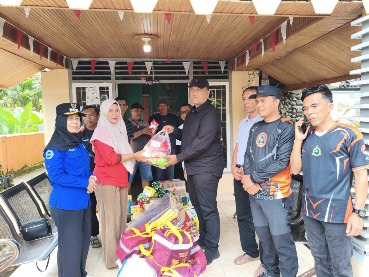 Banjir Rendam Nagari Kajai, Pemkab Pasaman Barat Gerak Cepat Salurkan Bantuan
