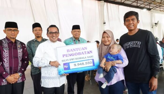 Merdeka Berobat Tanah Datar:  Pemkab Tanah Datar Salurkan Bansos Pengobatan Tahap Dua Rp428 Juta