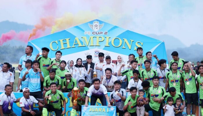 Hugo Samir Raih Sepatu Emas, FE Cup II 2026 Solok Sukses Ditutup Wali Kota