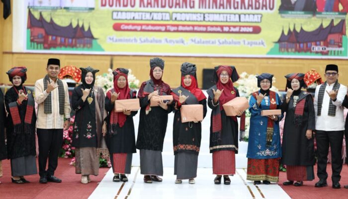 Hadapi Era Digital, Wako Solok Perkuat Peran Bundo Kanduang Se-Sumbar